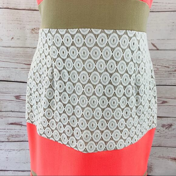 Sandra Darren neon coral white beige lace sheath - Picture 5 of 14